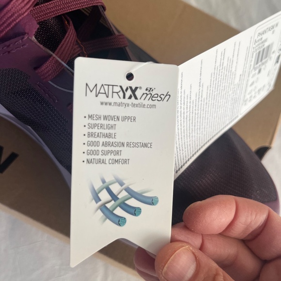 Solomon running shoe, Wmn's Sz 11 - Picture 4 of 6